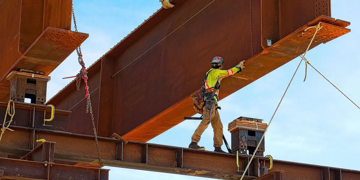 Top Building Materials Contractors Use to Ensure Safety MCSW